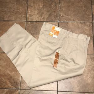 NWT Men’s Crossbow Khakis